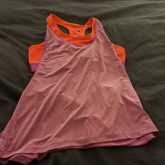 Nike Tops - Nike double layer workout top